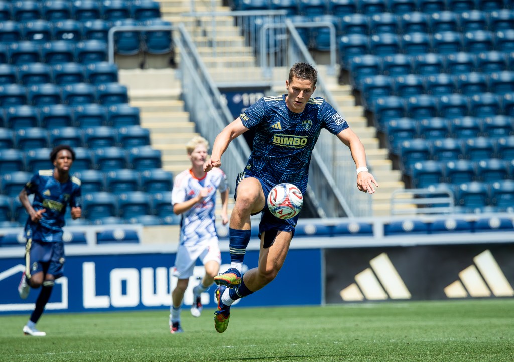 Stas Korzeniowski’s Brace Leads Union II to Victory